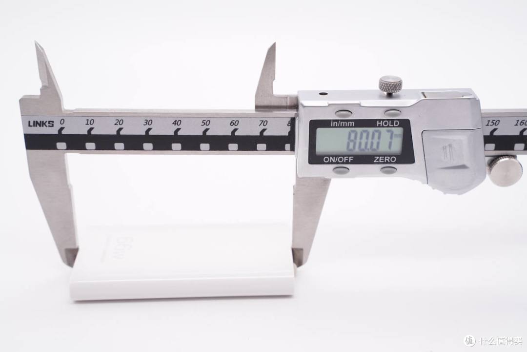 华为创新性氮化镓快充测评：超薄设计，66W快充兼容40W PD