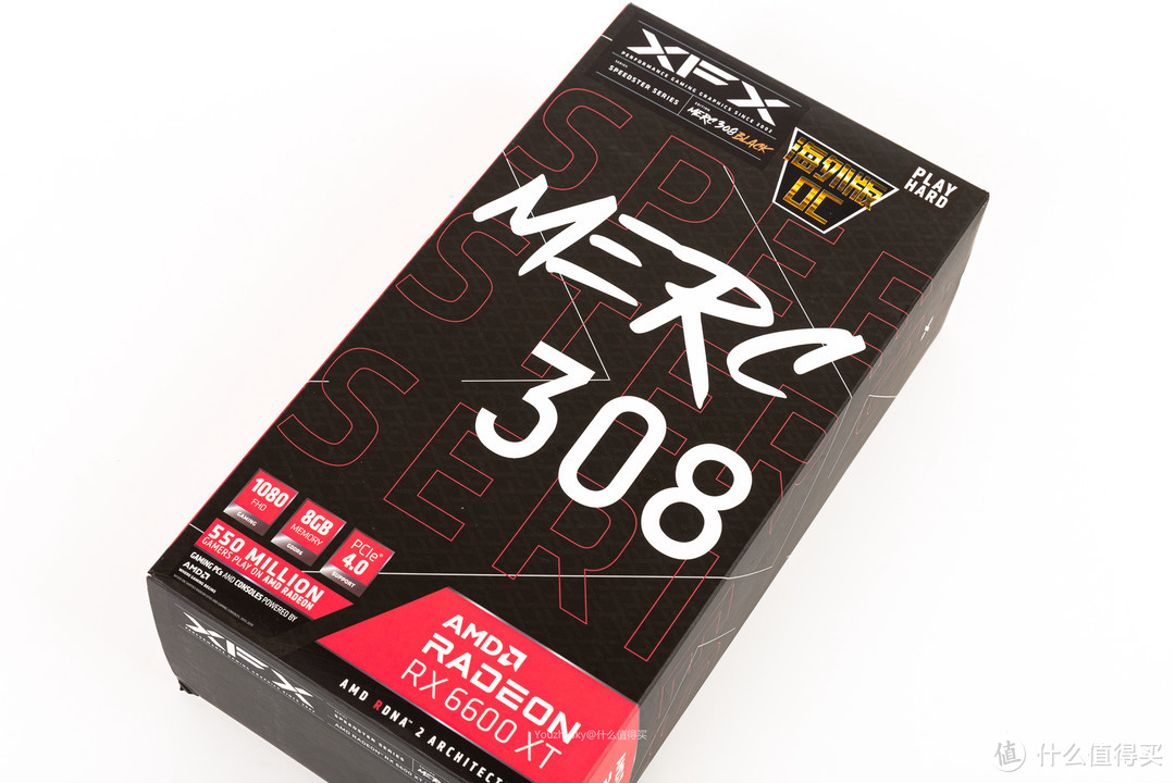 讯景AMD Radeon RX6600XT 海外版OC显卡，作为AMD的AIB厂商，讯景的显卡一直给我们一种信得过的性价比产品，这款全尺寸的RT6600XT也是，包装MERC 308是产品型号