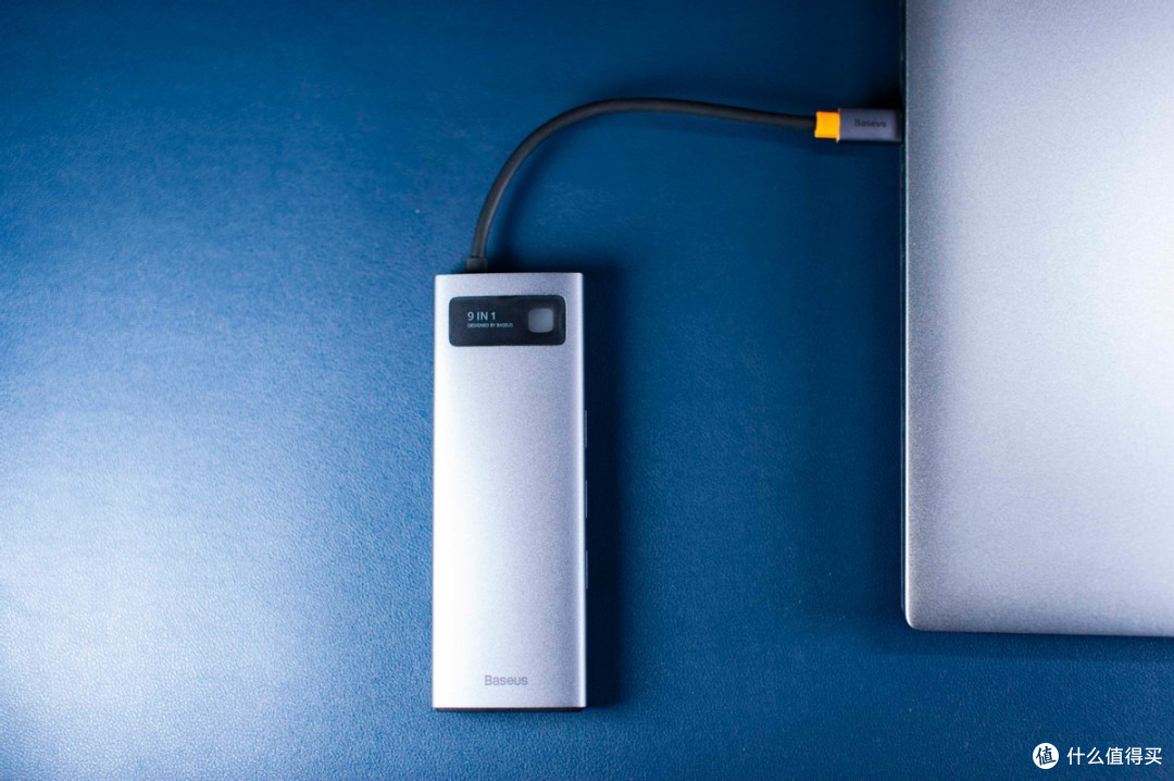 手机平板都适用,解决扩展焦虑,我选了倍思金属微光九合一扩展坞