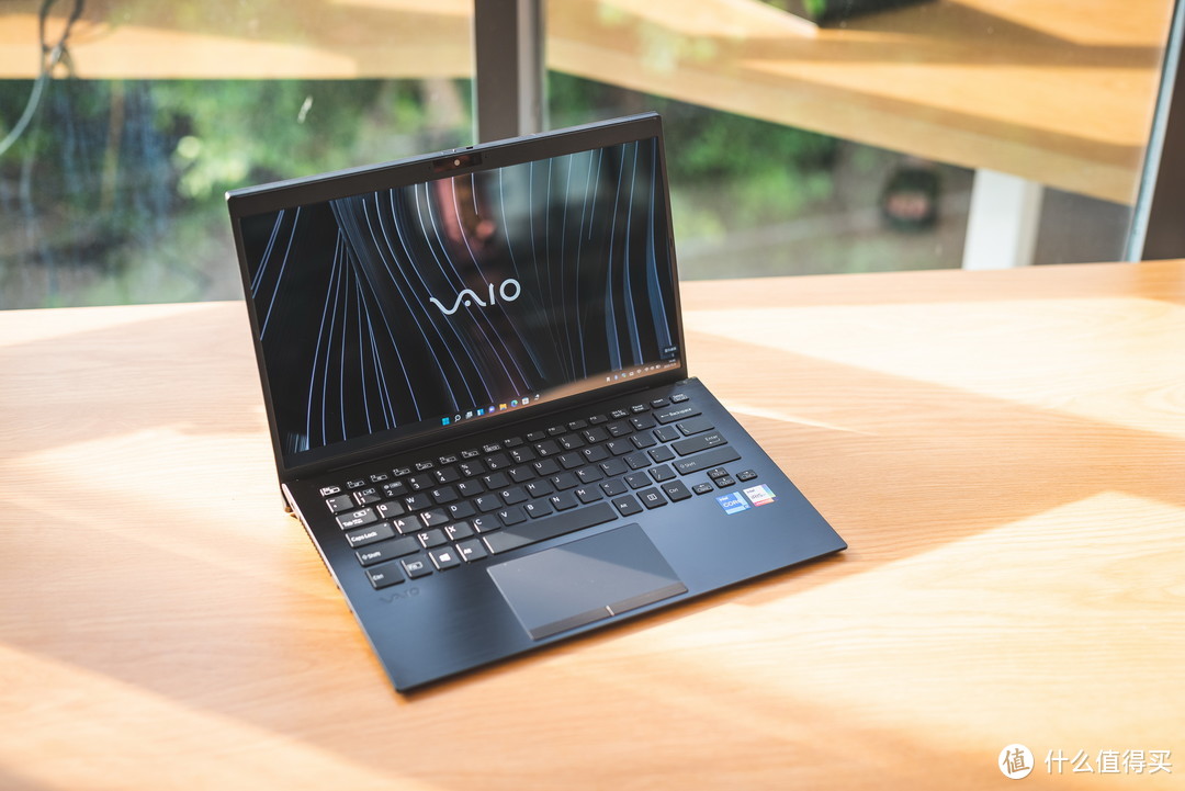 如何在星巴克气氛组脱颖而出？VAIO SX14 2022版轻薄本评测