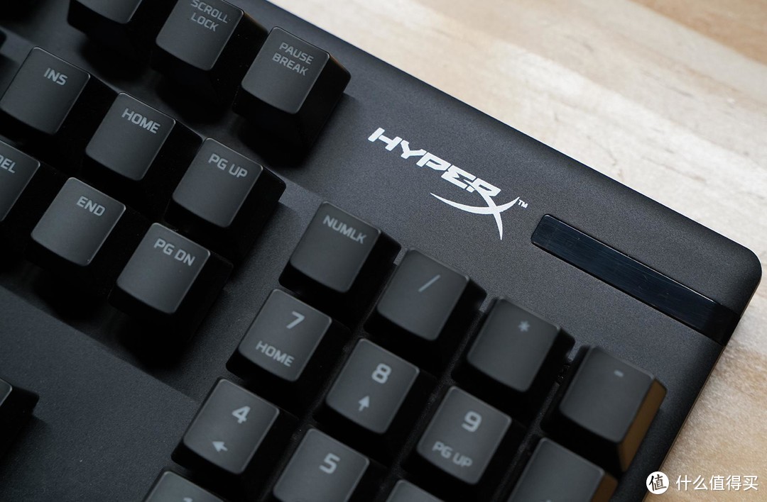 HyperX Alloy Origins起源冰轴与旋火游戏鼠标开箱体验