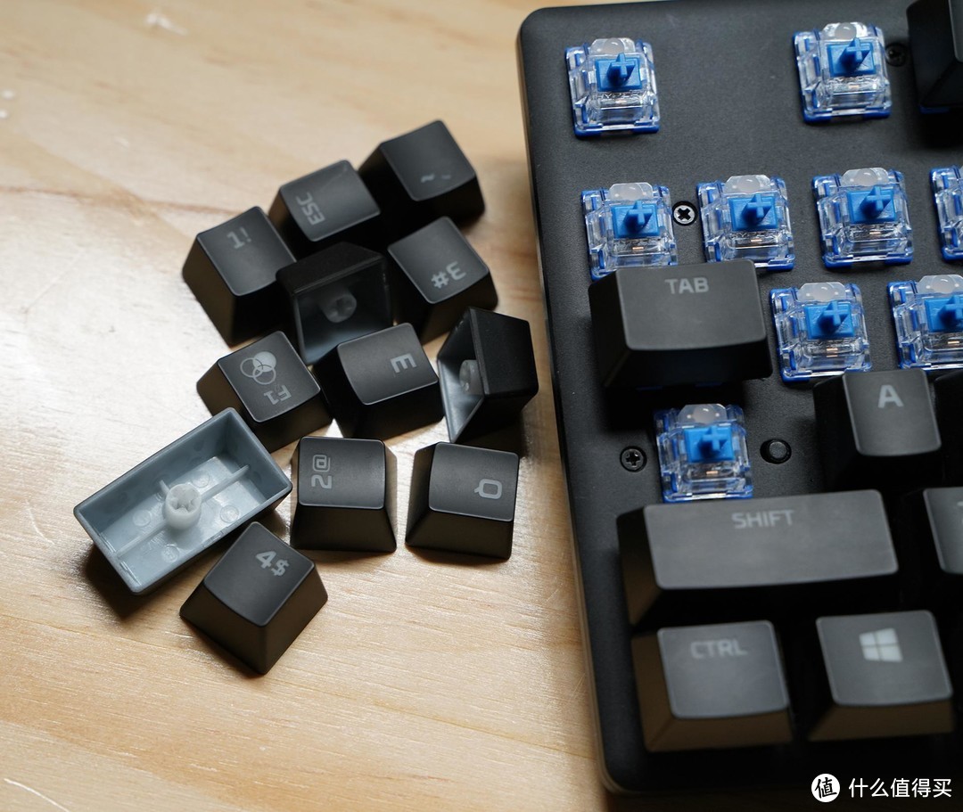 HyperX Alloy Origins起源冰轴与旋火游戏鼠标开箱体验