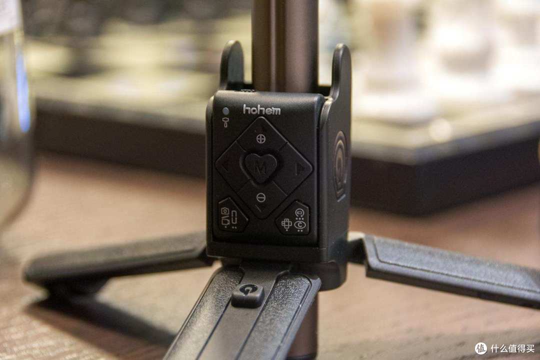 选自拍杆or手持云台？外出带它一个就够了 浩瀚小Q稳拍杆