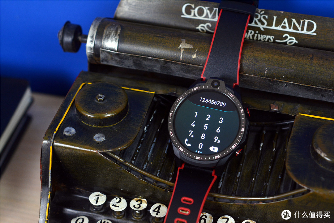 Jeep黑骑士手表：你的下一台手机，也可以是一部智能手表