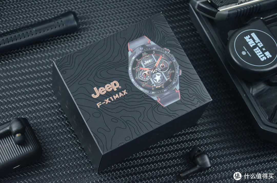 内置“128GB存储空间”的全网通智能手表：Jeep黑骑士体验