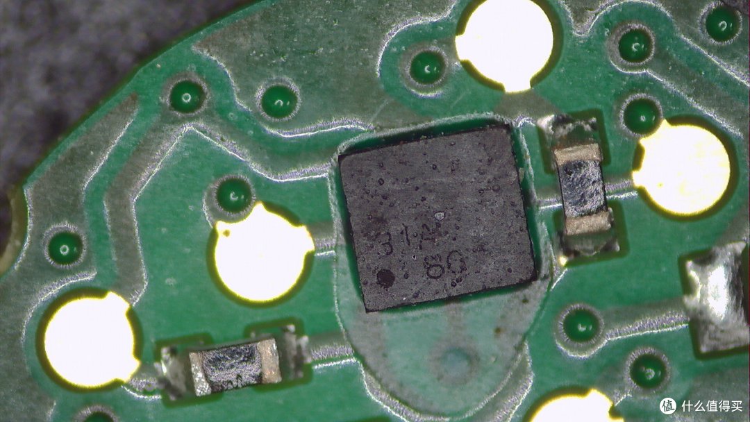 正面芯片就几个模糊的字,看不出来,应该是线性霍尔之类