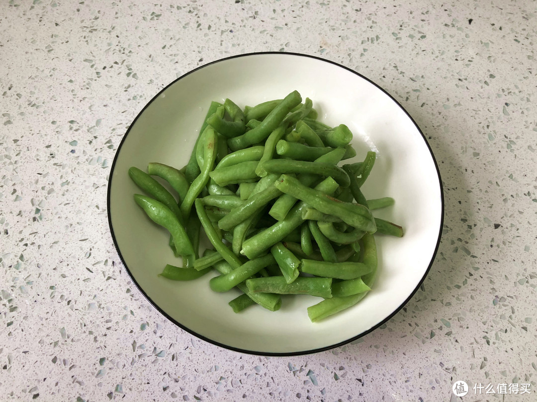 炖排骨必须焯水？别瞎忙！试试这种吃法，酱香味十足，百吃不腻