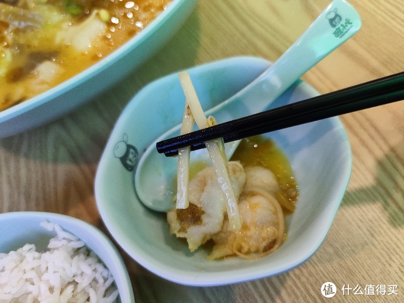 尝一尝美食荒漠大青岛西海岸评分最高的酸菜鱼。