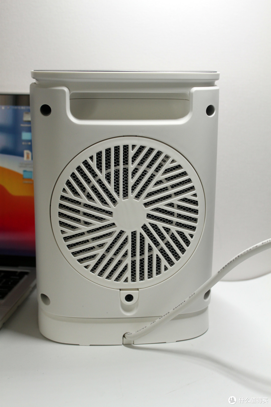 TaoTronics桌面暖风机：两秒送热，让你不惧寒冷的冬天