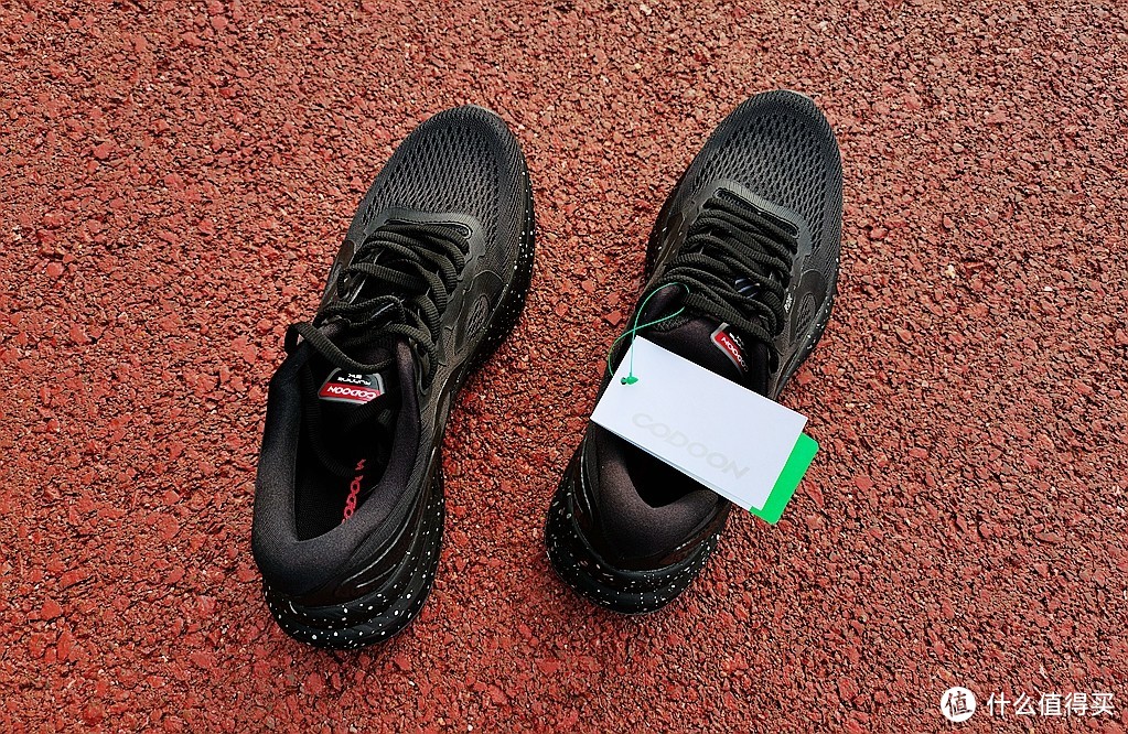 咕咚智能跑鞋21K逐日款评测：运动减肥好帮手，让身体动起来