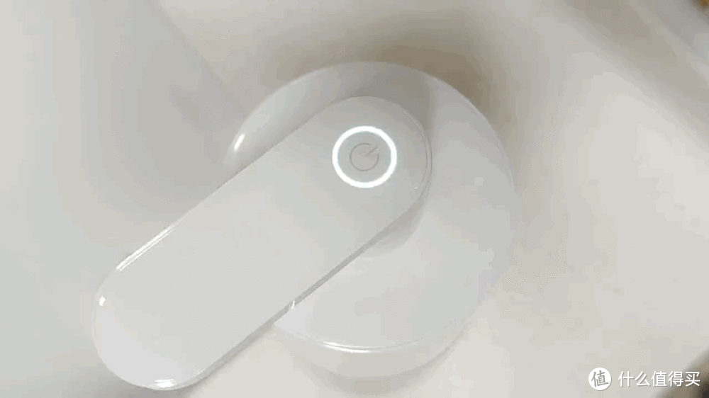 米家自动洗手机pro，伸手自动出泡沫，还新增了科学洗手提醒