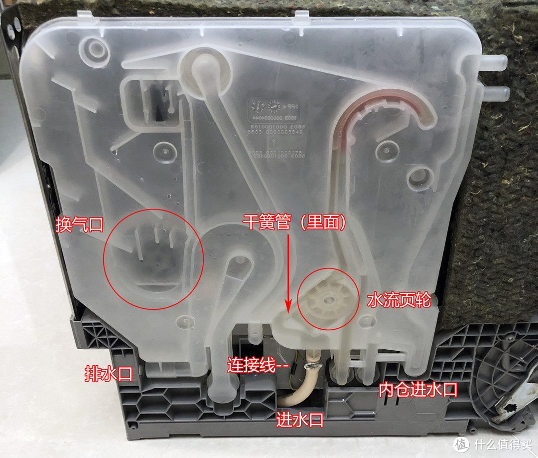 后面会拆开的置于侧面的呼吸器