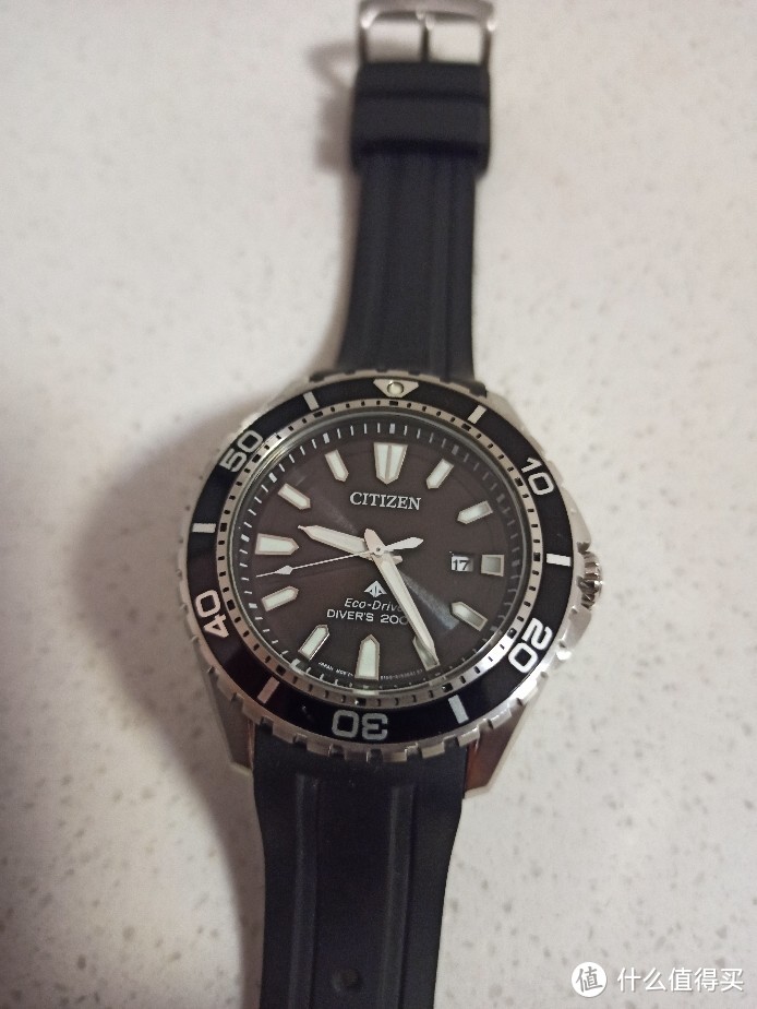日常用具 篇十三：双11后，介绍一下自己选购了有一段时间的西铁城手表bn0190。