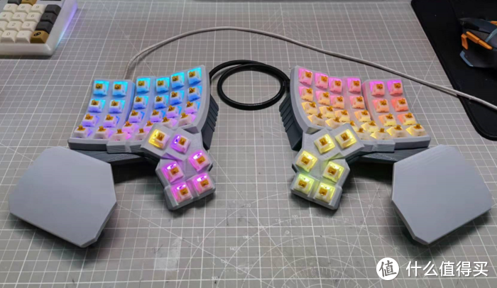 Dactyl Manuform 5X6 分体人体工学键盘