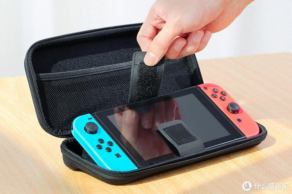 一些漂亮的 Switch 收纳包