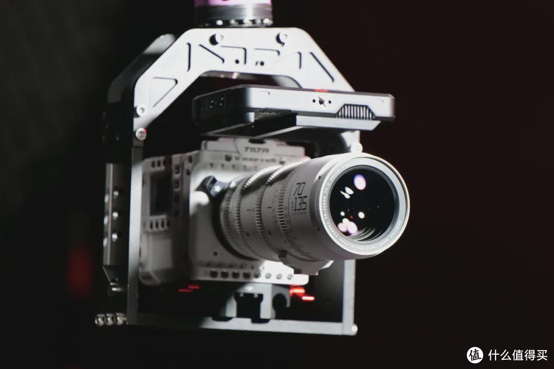 东正光学DZOFILM发布两支全画幅变焦电影镜头