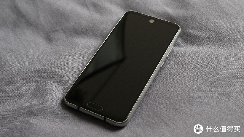 小屏旗舰体验卡300块的夏普r2compact值不值得捡