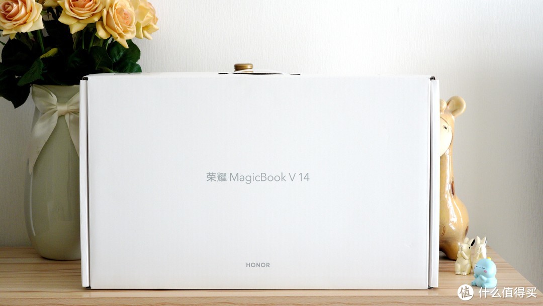 10.7亿色触控全面屏，轻薄本中的美学新标杆-荣耀MagicBook V 14体验