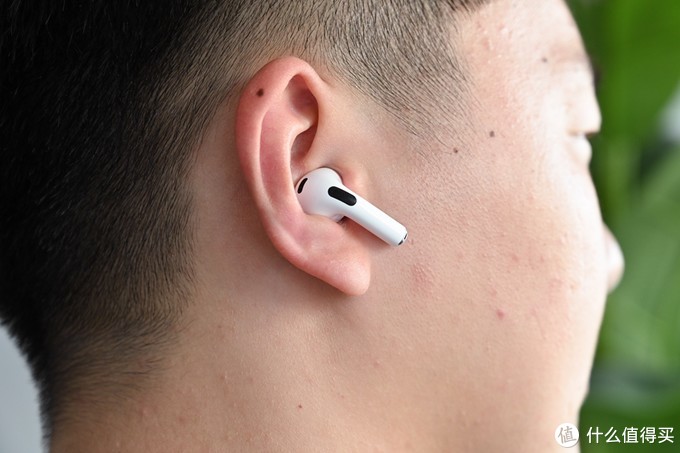 苹果AirPods 3入手体验，相比上代提升颇多，空间音频效果显著