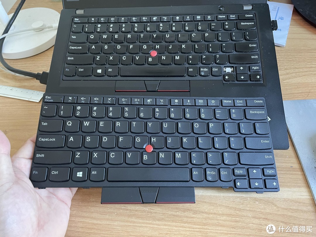 ThinkPad X390更换键盘过程：80元的快乐你想象不到