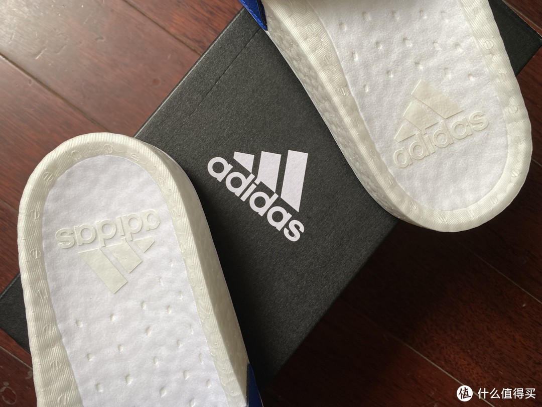 拖鞋中的王者adidas ADILETTE BOOST