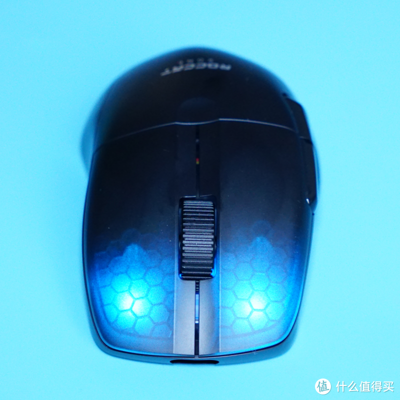 优雅而灵动：冰豹魔幻豹KONE PRO AIR 鼠标上手