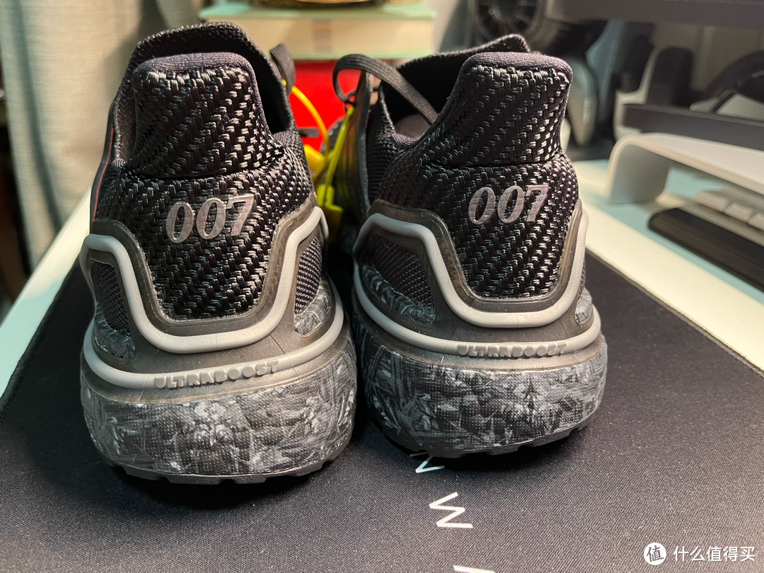 Adidas X James Bond 007运动鞋选购及开箱