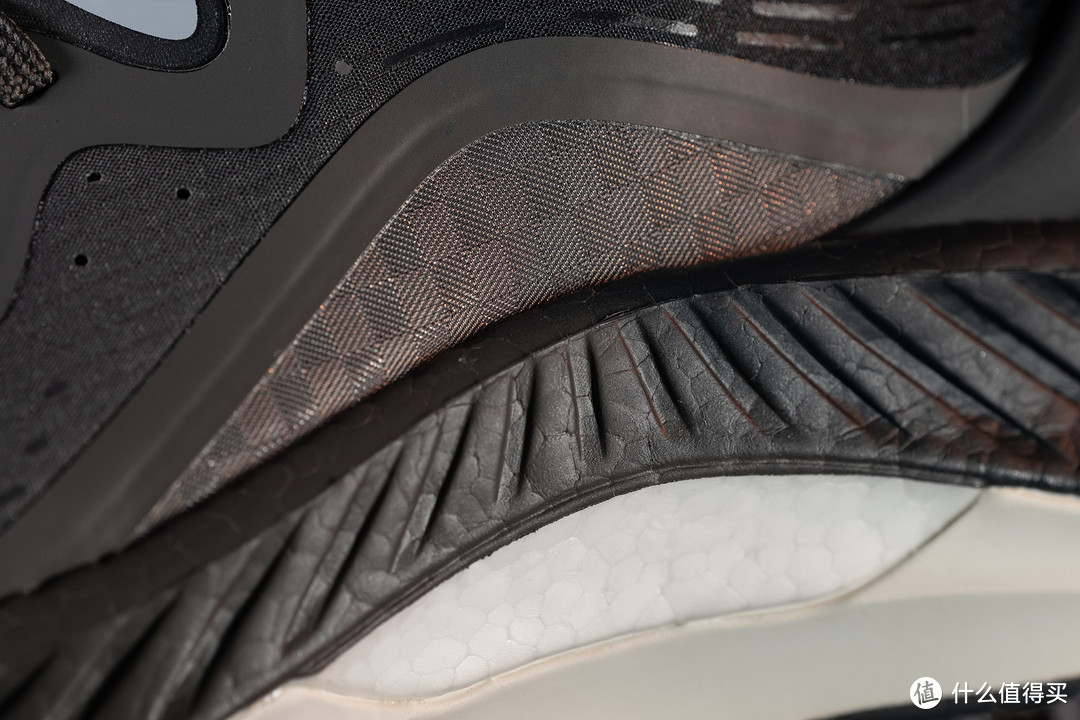 跑鞋圈搅局者 日常元素超临界碳板跑鞋