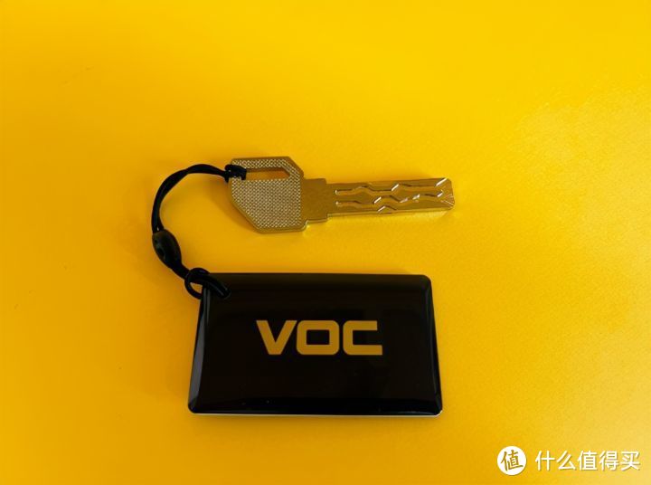 自从安装了VOC智能门锁X6，出门再也不怕忘记带钥匙了