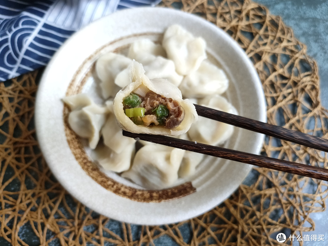 调饺子馅，先打水就错了，掌握“盐水味油”口诀，流油流汁特美味