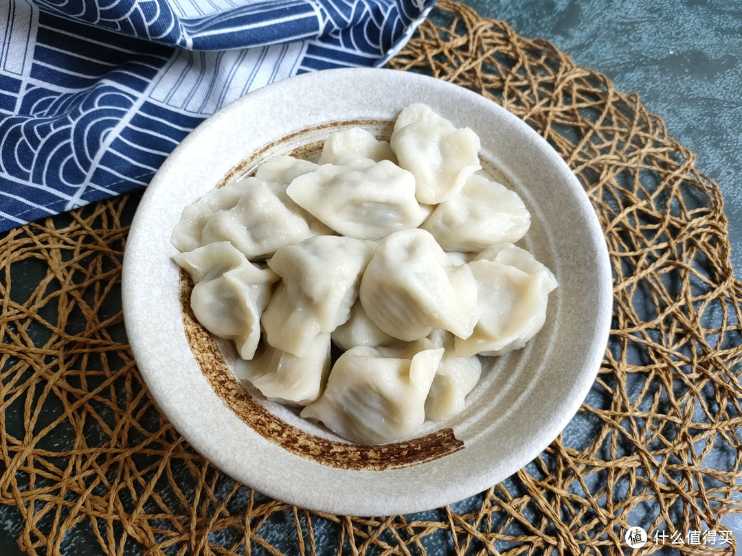 调饺子馅，先打水就错了，掌握“盐水味油”口诀，流油流汁特美味