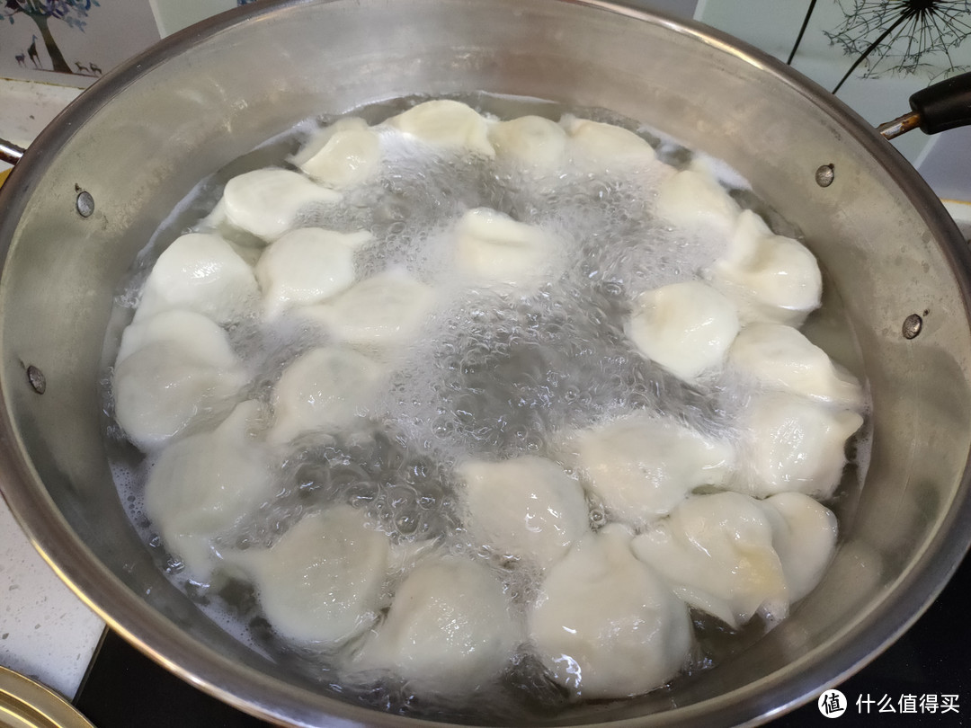 调饺子馅，先打水就错了，掌握“盐水味油”口诀，流油流汁特美味