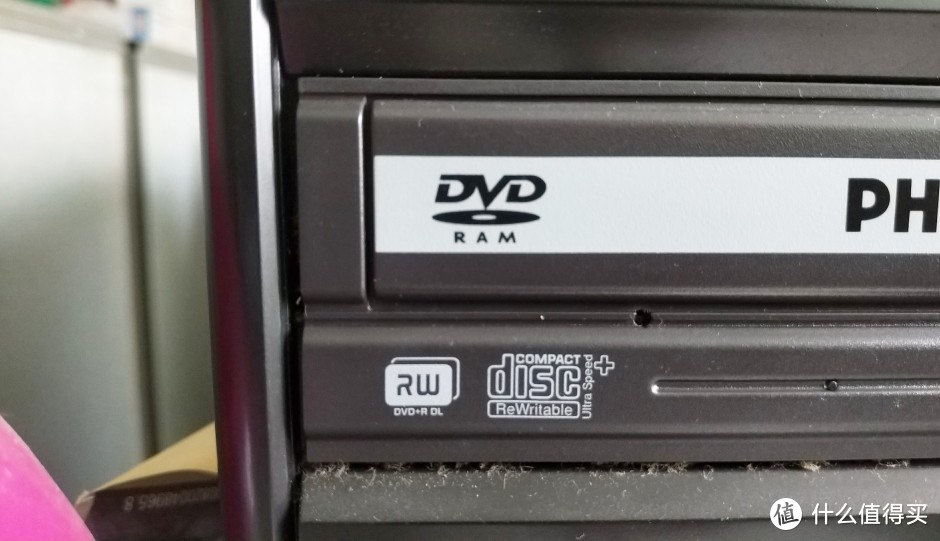 可能是家里最后一个dvd ram， 因为后来不用这种东西了……