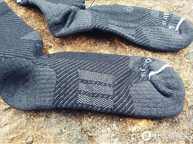 保暖舒适，冬季也要走的更远：seatosummit中量减震运动羊毛袜