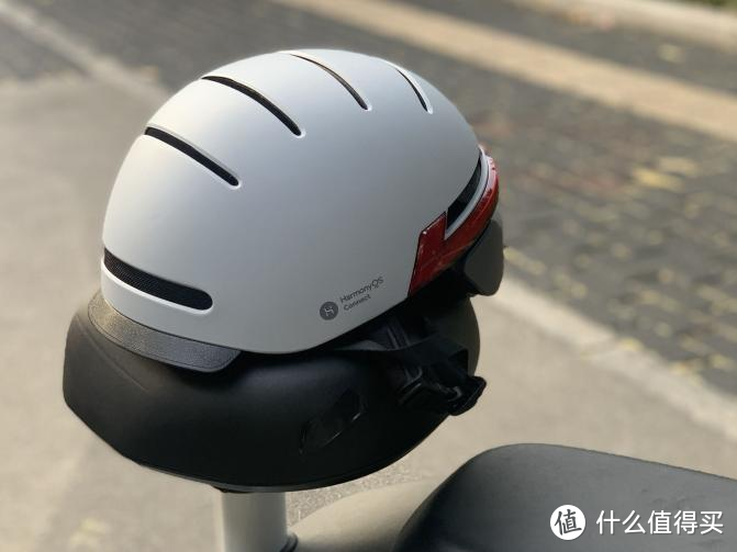 高质量骑行体验-LIVALL大师级新作Helmetphone BH51M Neo运动智能头盔