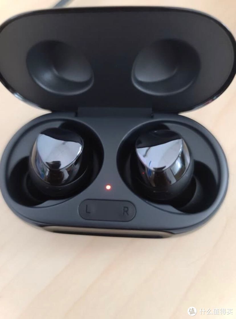 ￼￼三星 SAMSUNG Galaxy Buds+真无线蓝牙入耳式耳机