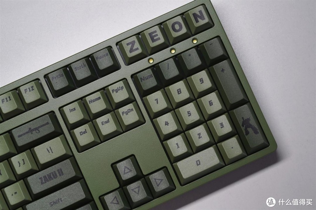 拒绝千篇一律，ikbc绿ZAKU机械键盘评测：兼顾手感、颜值更高