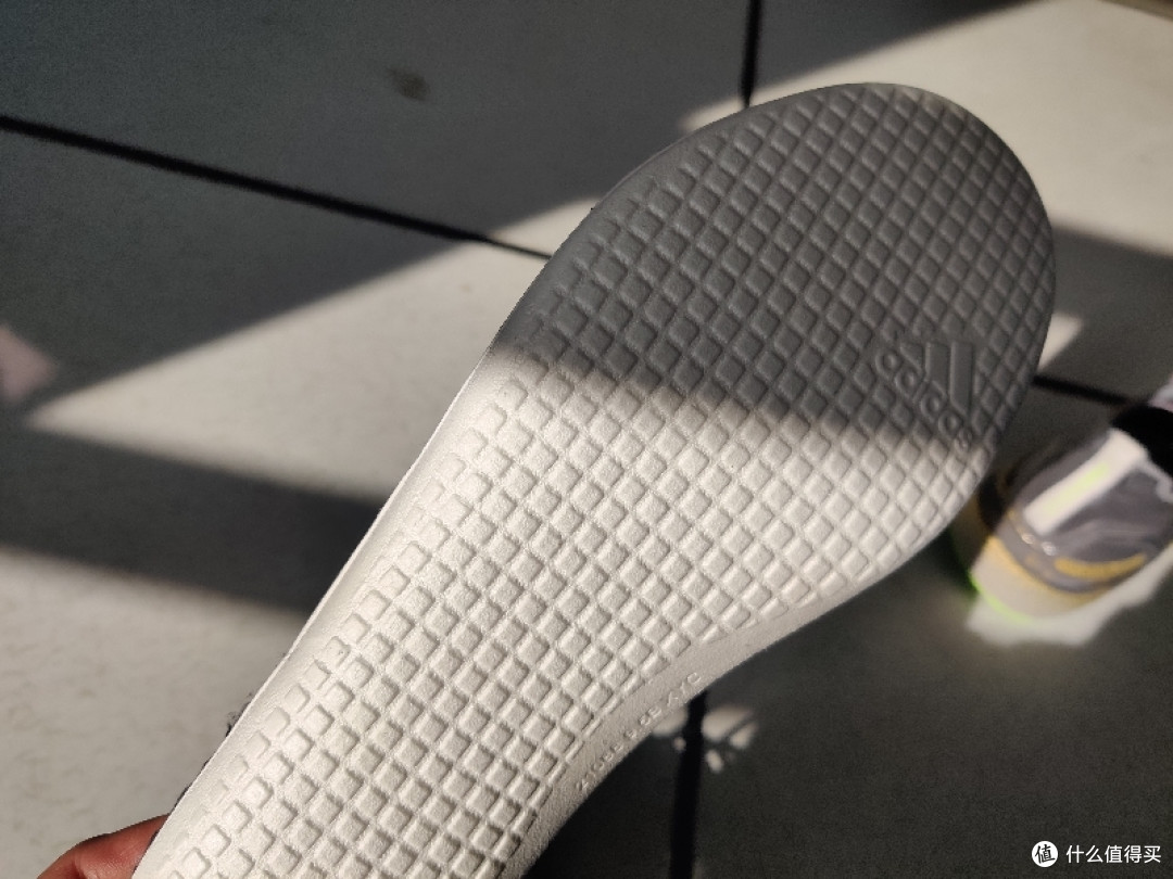 为什么有了invincible0202还要入一双ultraboostpb