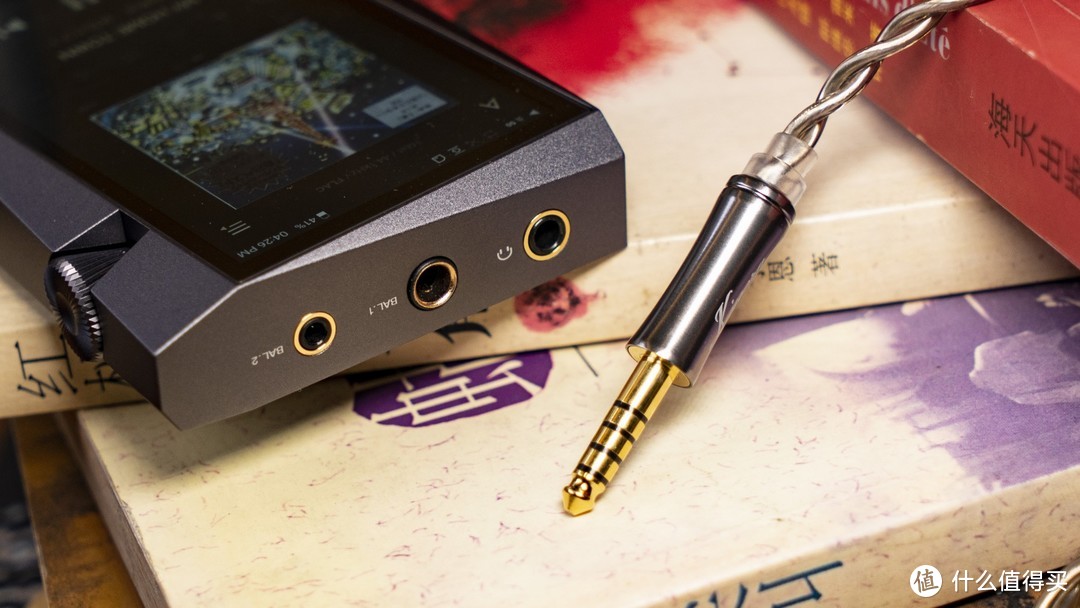 迷你、全接口和“歪脖子”：Astell&Kern SR25 MKII 播放器上手玩