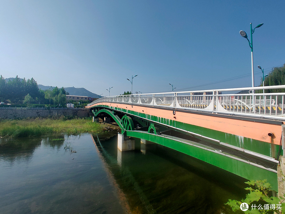 自学摄影，随走随拍记录生活 篇六十六：手机摄影：记录湿地公园独特的大桥