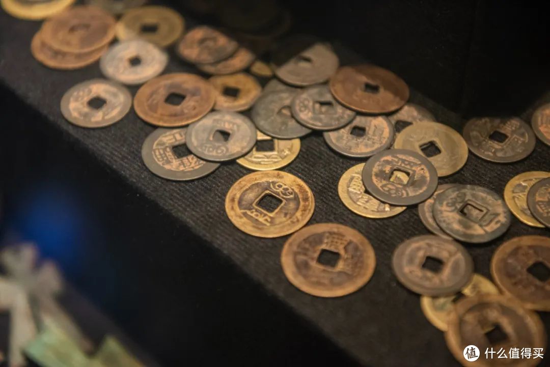 博物馆中展出的古代钱币 ©️图虫创意
