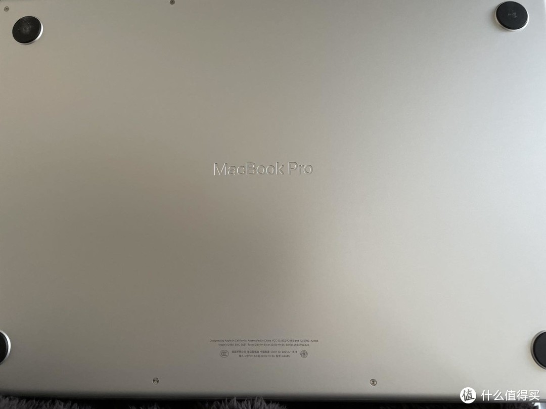 一个小美工新款MacBook Pro的迟来开箱