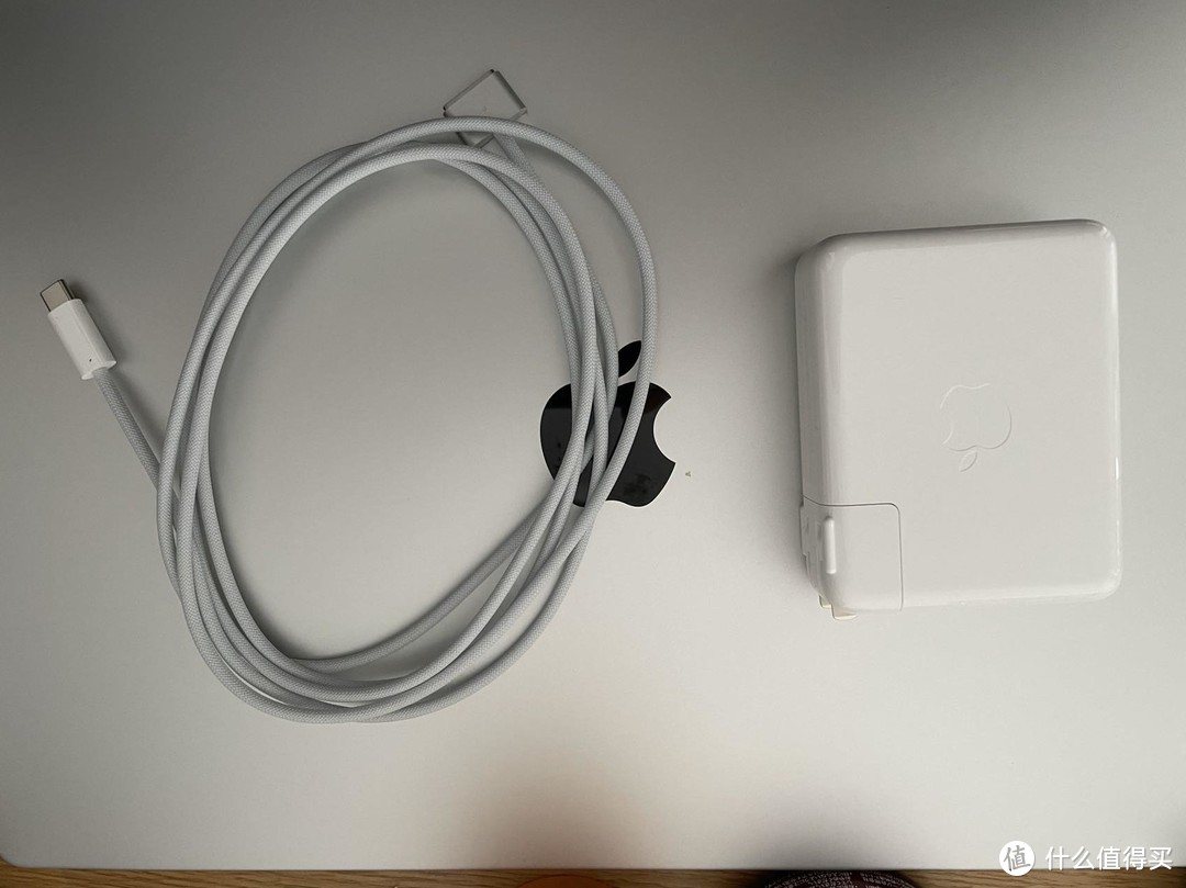 一个小美工新款MacBook Pro的迟来开箱