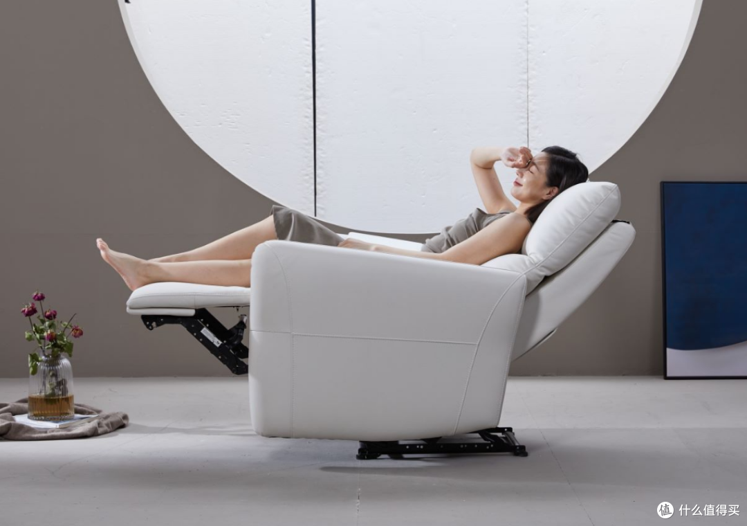 实用与美观的碰撞,8h cozy智能按摩沙发,时尚新风向