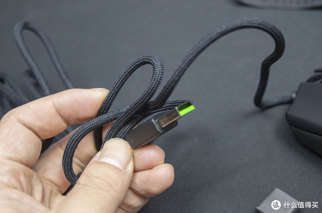 冠军同款,稳定丝滑:Razer Viper毒蝰8K上手体验