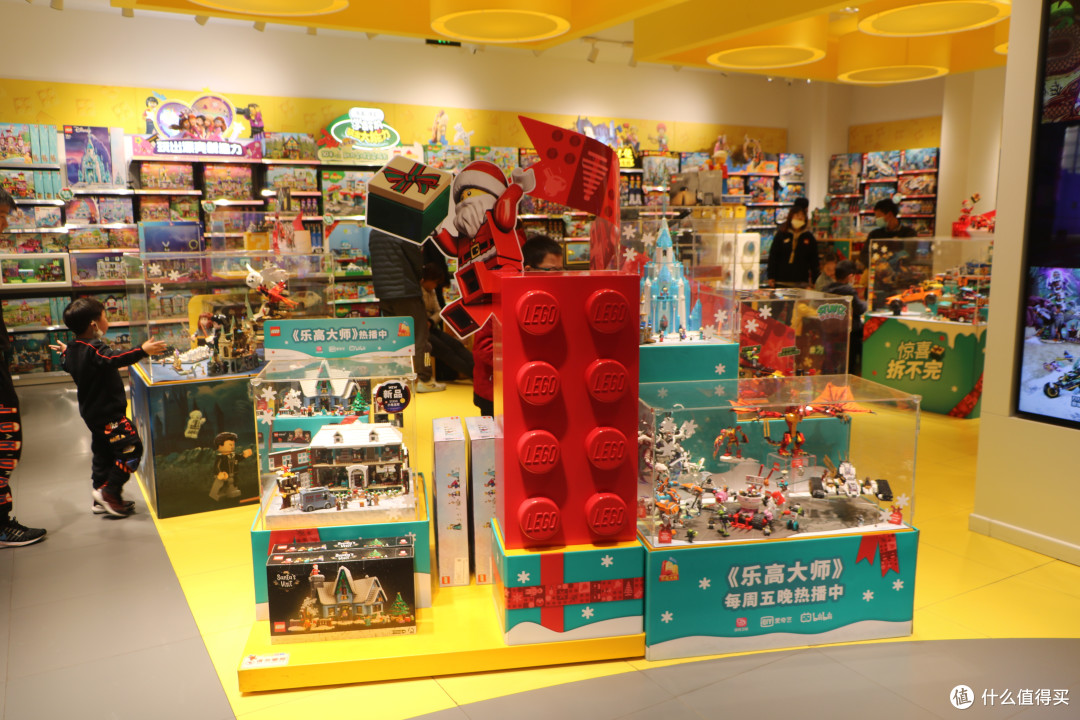 周末亲子共选圣诞好礼,收获不止玩具—精彩纷呈的乐高03探店行