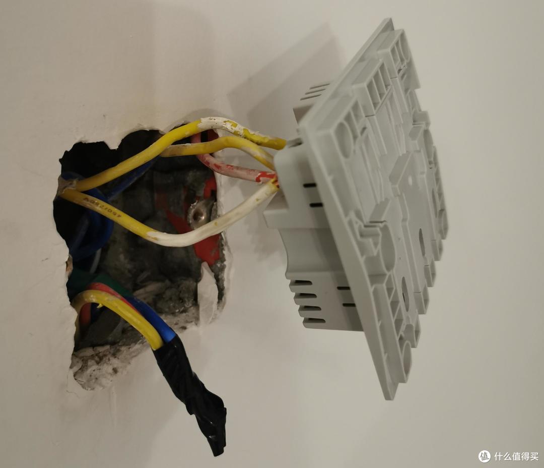 90%以上都是單火線家庭用綠米智能單火開關(guān)到底抗不抗打？-智能家居新裝或改造小白教程