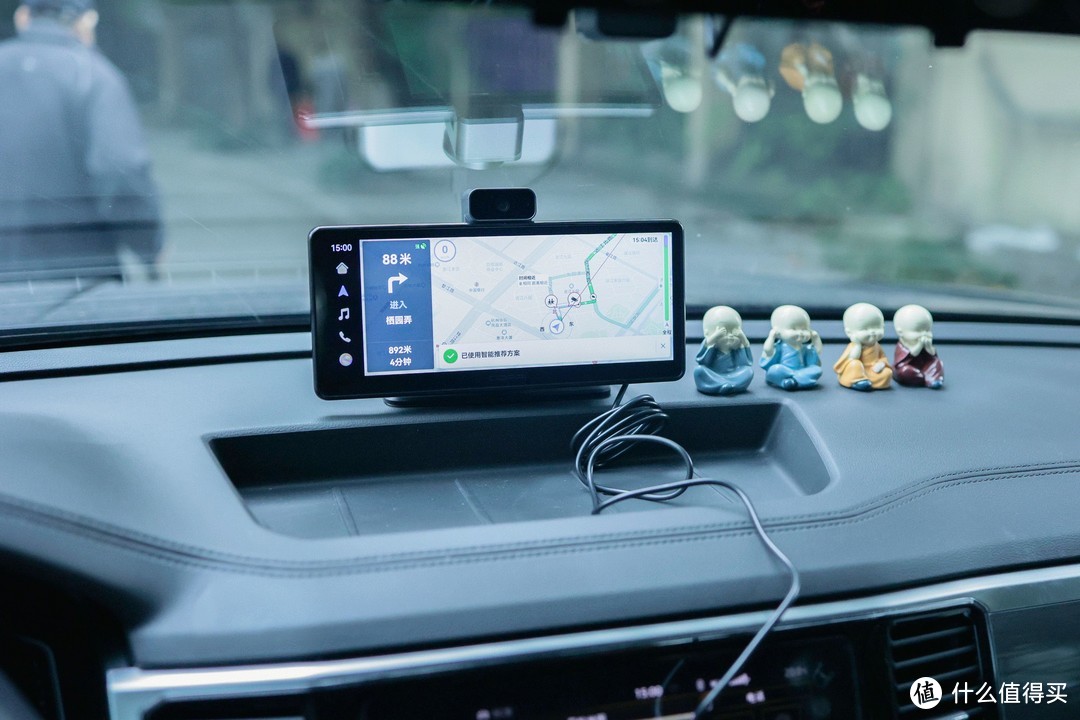 鸿蒙第二代生态产品盯盯拍车载智慧屏S50测评，屏幕更大、更智慧