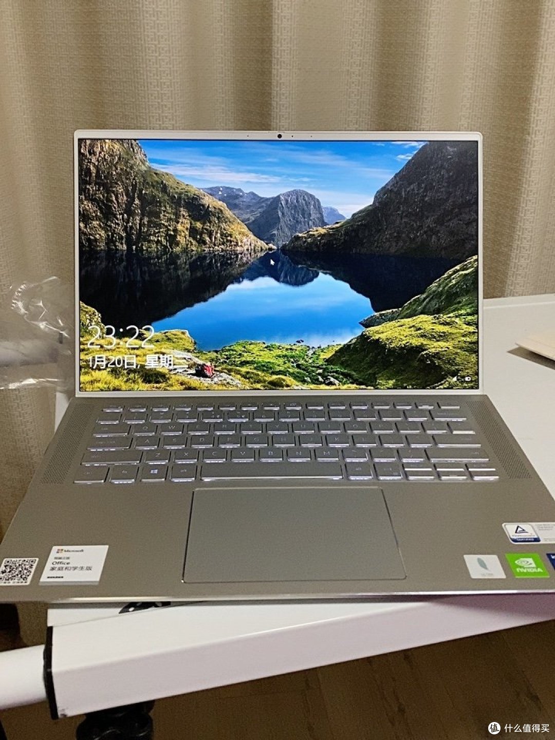 斩蓝屏护眼,evo高性能高颜值,设计师的好帮手戴尔灵越7400 2k合金本