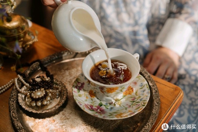 成人奶粉怎么买，中国人不骗中国人八款国产宝藏奶粉大横评（内附好价推荐）